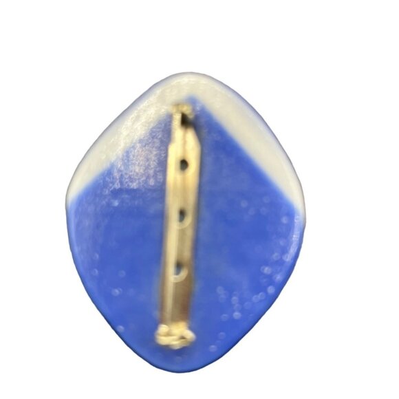 Blue & White Glass Brooch Pin A10 - Picture 4 of 5